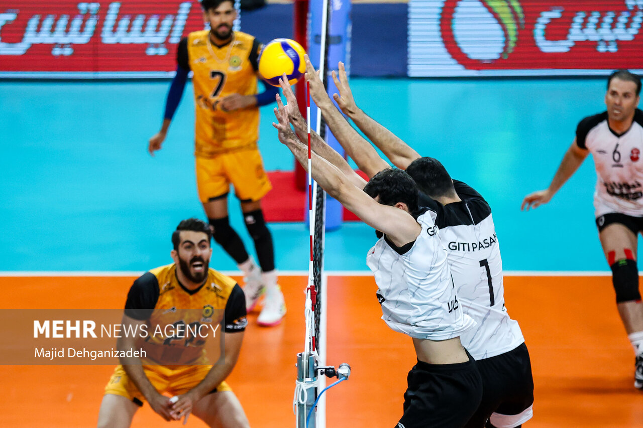 برنامهای برای تغییر سرمربی شهداب نداریم/ درحال ایرانگردی هستیم!