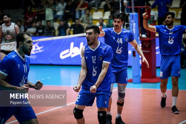جدال مدعیان لیگ برای صدرنشینی/ شهداب به دنبال فرار از قعر جدول جدال مدعیان لیگ برای صدرنشینی/ شهداب به دنبال فرار از قعر جدول