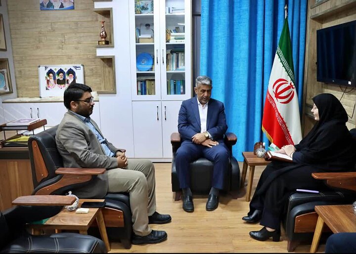 نیمی از جمعیت شهرستان دشتی تحت پوشش بیمه سلامت قرار دارند نیمی از جمعیت شهرستان دشتی تحت پوشش بیمه سلامت قرار دارند