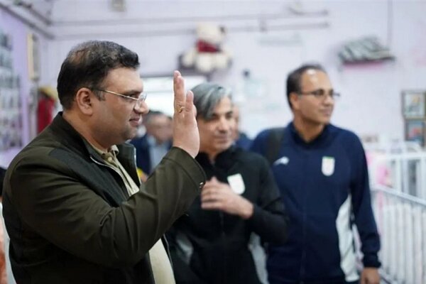 فرار رو به جلو «آقای رییس»/ احسان اصولی «منتقد شماره یک» شمسایی فرار رو به جلو «آقای رییس»/ احسان اصولی «منتقد شماره یک» شمسایی