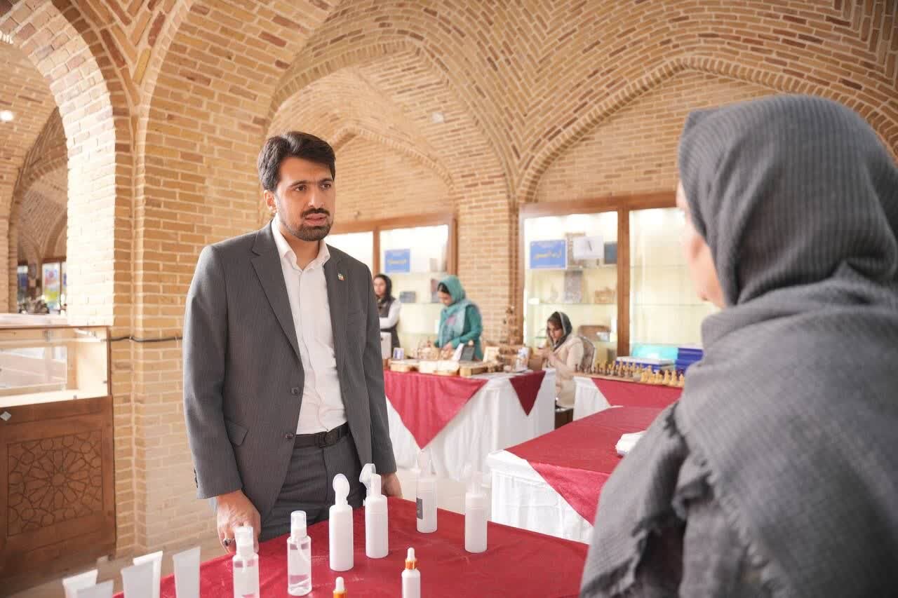 جوانان کردستانی از فرصت مرز برای کسبو کارهای فرامرزی بهره ببرند