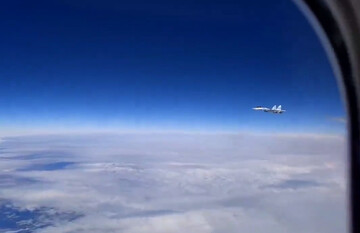 VIDEO: Russian fighter jet escorts Chinese President plane