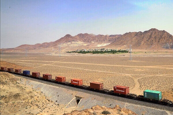 افزایش ترانزیت باری به سالانه 2 میلیون تن با افتتاح خط ریلی چابهار - زاهدان