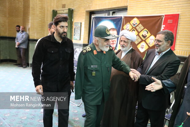 مراسم بزرگداشت سردار شهید عباس نیلفروشان مراسم بزرگداشت سردار شهید عباس نیلفروشان
