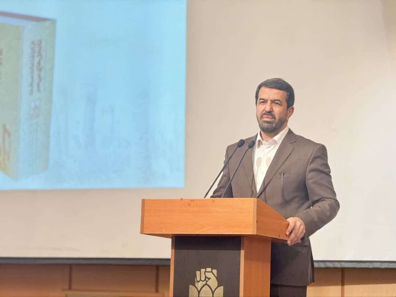 برگزاری آئین رونمایی کتاب « از ارتفاعات سخت تا نخلهای بیسر»