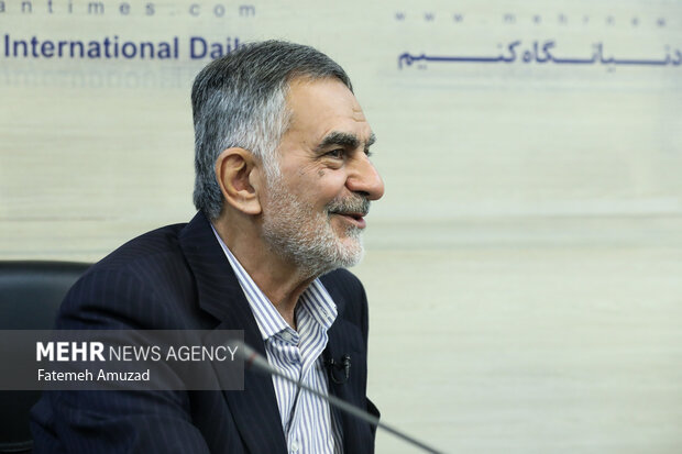 میراژهایی که افچهارده روی آسمان قم و خلیجفارس شکار کرد