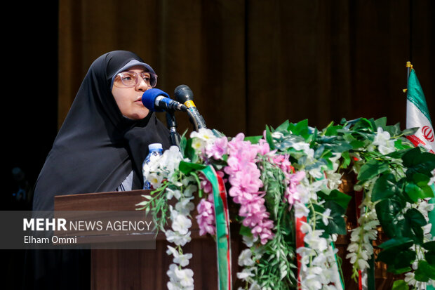 همایش بانوی پاسدار «مرضیه حدیدچی» در سنندج