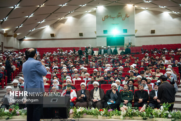 همایش «ایران همدل؛ لبیک یا امام» در مشهد