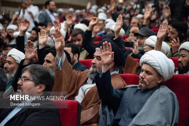 همایش «ایران همدل؛ لبیک یا امام» در مشهد