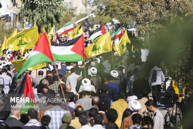 تشييع جثمان الشهيد الدكتور "علي حيدري" في مدينة قم المقدسة