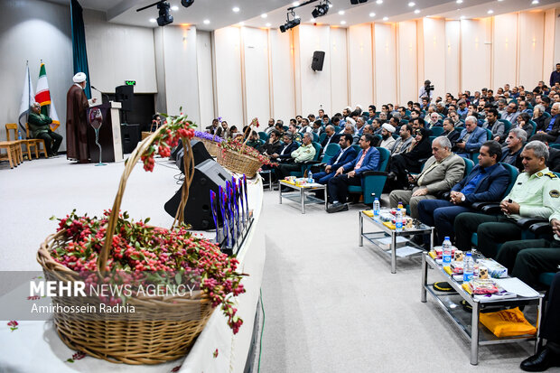 جشنواره ملی زرشک و زعفران خراسان جنوبی