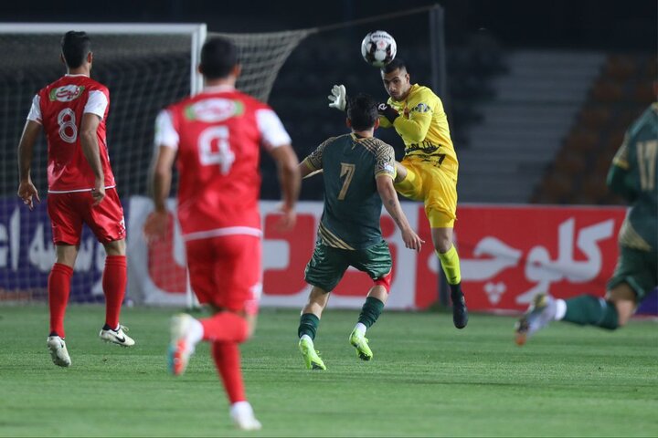 پرسپولیس با عبور از شمس آذر به صدر رسید/ یک گل تماشایی از امیری پرسپولیس با عبور از شمس آذر به صدر رسید/ یک گل تماشایی از امیری