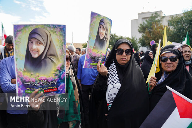 استوار مانند شهیده «معصومه کرباسی»