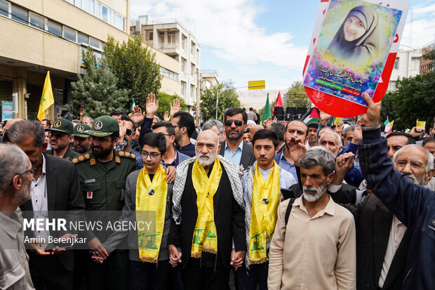 استوار مانند شهیده «معصومه کرباسی»