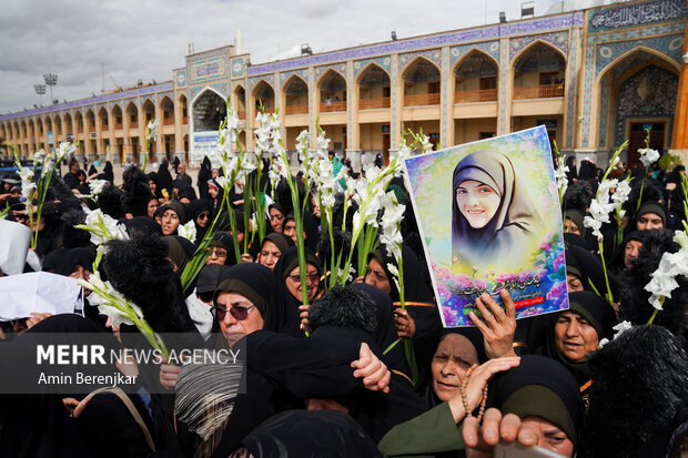 استوار مانند شهیده «معصومه کرباسی»