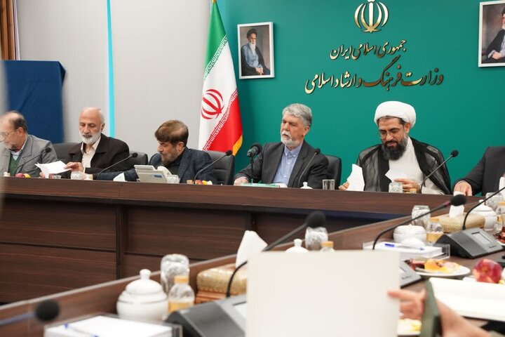 نشست شورای سیاستگذاری کنگره ملی بانوی انقلابی خواهر دباغ