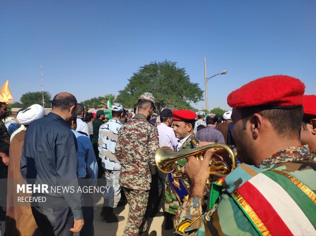 تشييع جثمان شهيدي الدفاع الجوي الايراني خلال التصدي للعدوان الصهيوني في "ماهشهر"