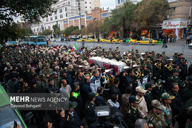 تشییع پیکر شهید «مهدی خموشی» در مشهد