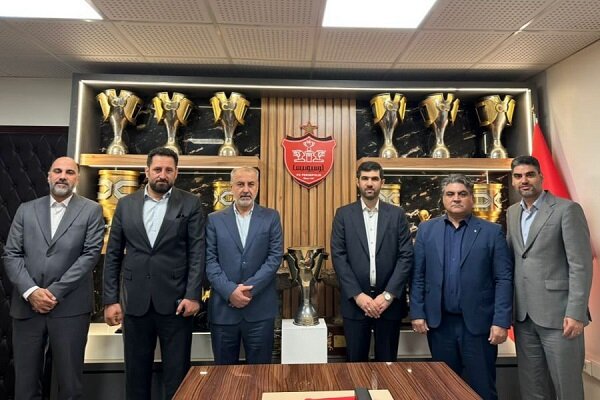 تکرار اشتباه پرسپولیس در انتخاب سرمربی؛ بیبرنامه و تحت فشار دنبال گزینه