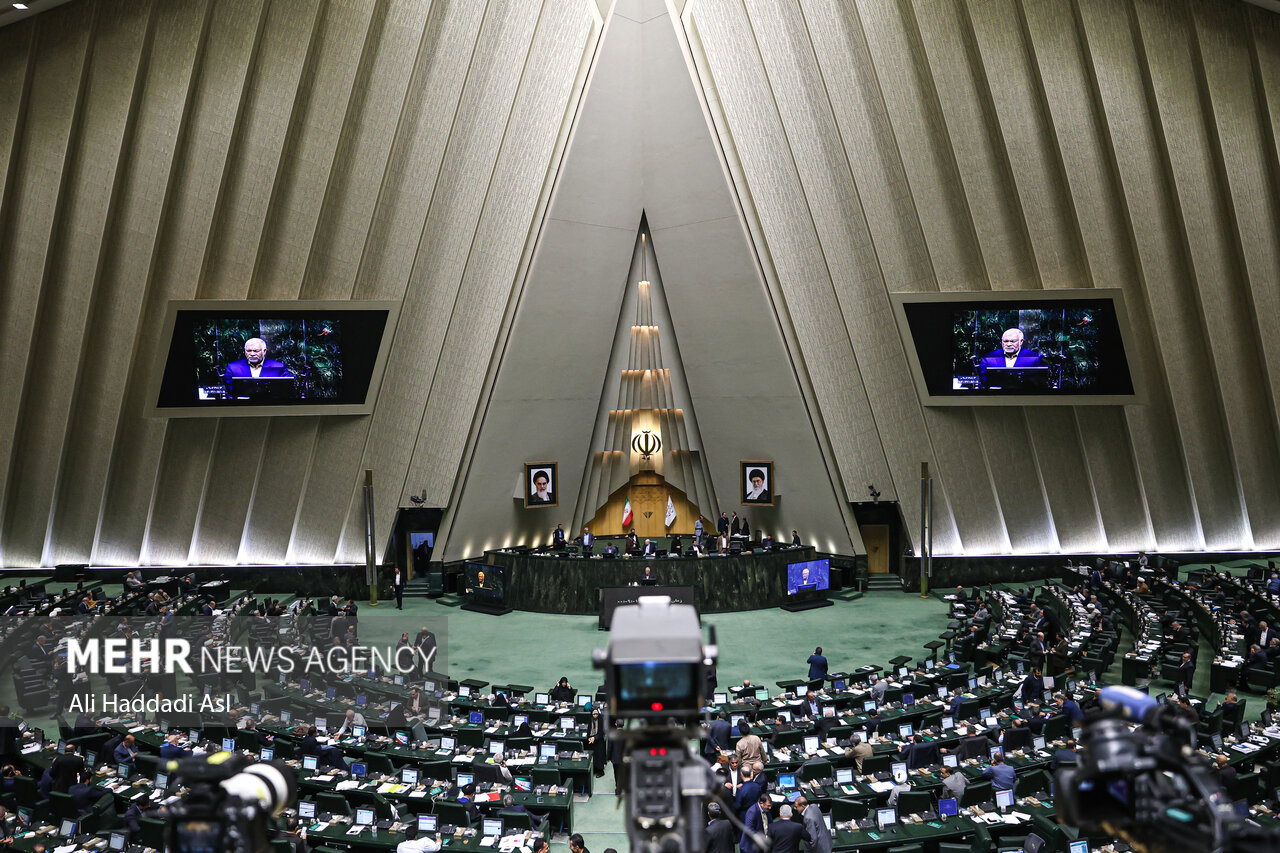 طرح حفظ استقلال ایران در الحاق به موافقت‌نامه‌های بین‌المللی در مجلس کلید خورد+متن طرح