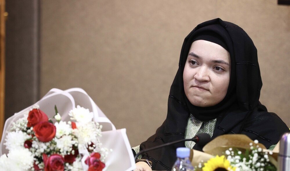 عارفنژاد یکی از رویشهای مهم شعر انقلاب است