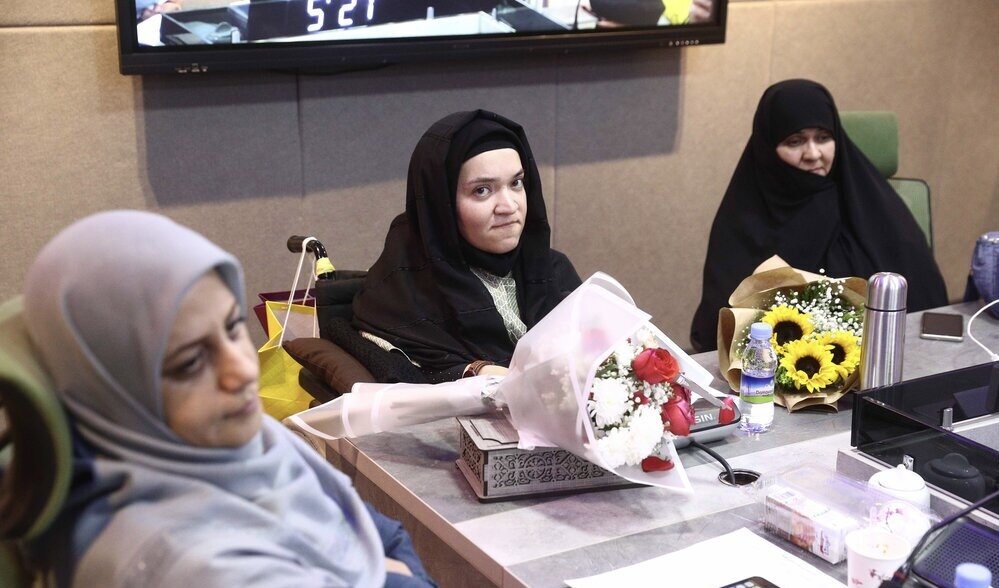 عارفنژاد یکی از رویشهای مهم شعر انقلاب است