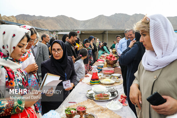 نخستین جشنواره انار روستای نمهیل خلخال