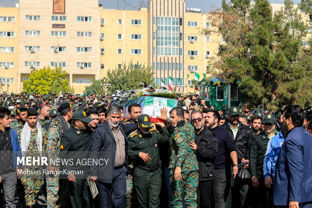 تشییع پیکر سردار شهید حمید مازندرانی از حسینیه ثارالله گرگان