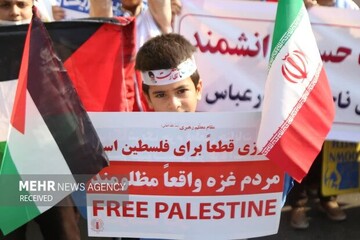 ایستادگی و مقاومت تنها راه مقابله با استکبار است