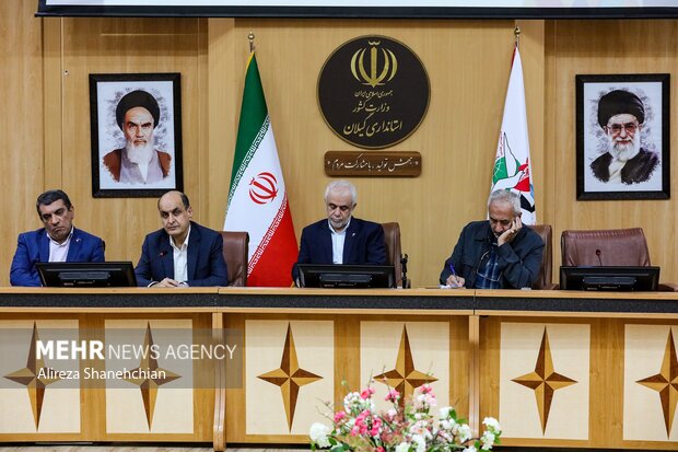 با حضور معاون رئیس جمهور نشست نخبگان شاهد و ایثارگر در گیلان برگزار شد