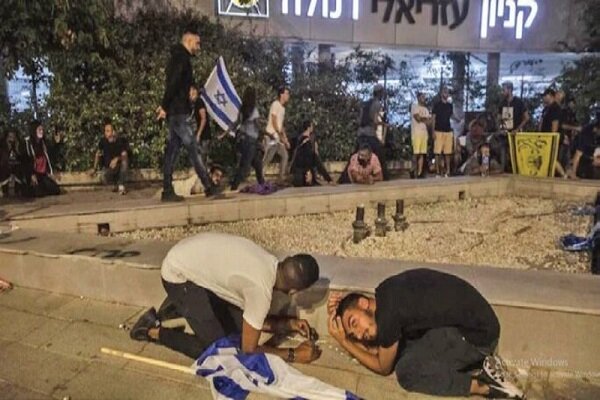 بازگشت پرشور آوارگان لبنانی به خانههای خود؛ شهرکنشینان صهیونیست برنمیگردند