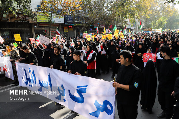 راهپیمایی یوم الله ۱۳ آبان در گرگان