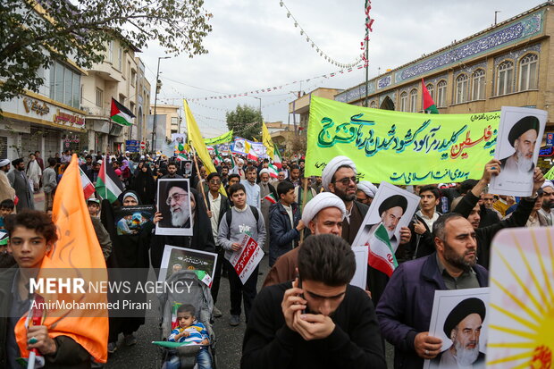 راهپیمایی یوم الله ۱۳ آبان در قم