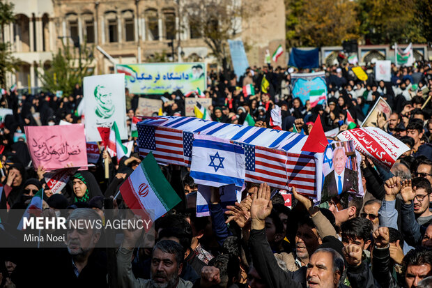 راهپیمایی ۱۳آبان در تبریز