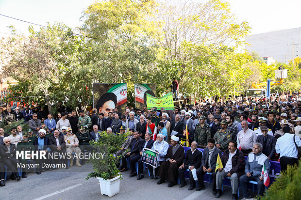 راهپیمایی یوم الله ۱۳ آبان در بجنورد