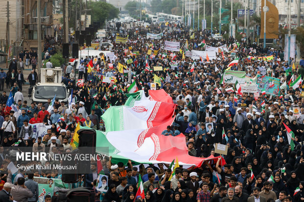 راهپیمایی یوم الله ۱۳ آبان در اهواز