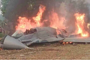 Indian Air Force MiG-29 crashes near agra (+video)