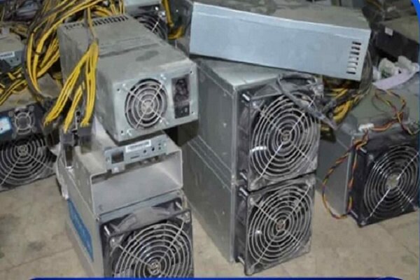 بیدی: ۲۵۸ دستگاه استخراج رمزارز غیرمجاز در گیلان کشف شد بیدی: ۲۵۸ دستگاه استخراج رمزارز غیرمجاز در گیلان کشف شد