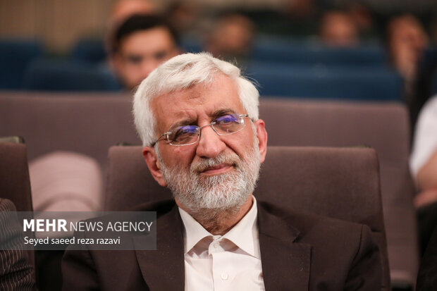 جلیلی: حرف از توافق جدید با غرب اشتباه است