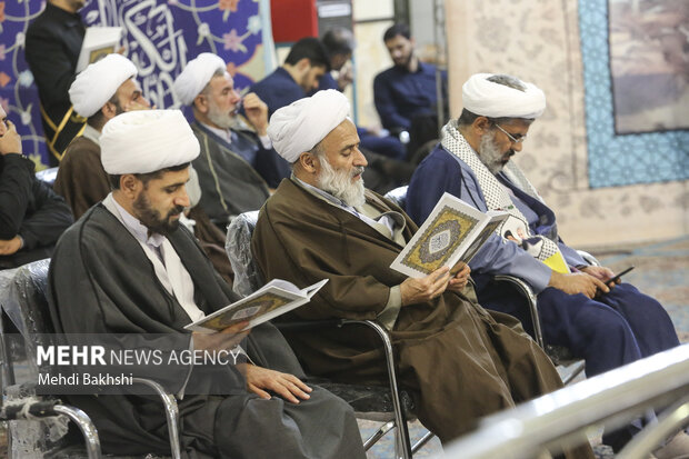 بزرگداشت چهلمین روز شهادت نصرالله در مسجد جمکران