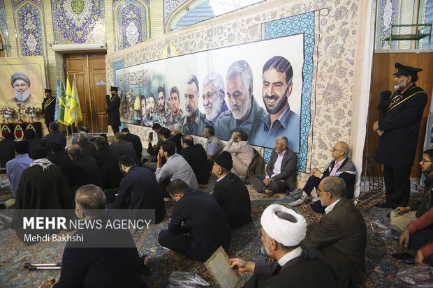 بزرگداشت چهلمین روز شهادت نصرالله در مسجد جمکران