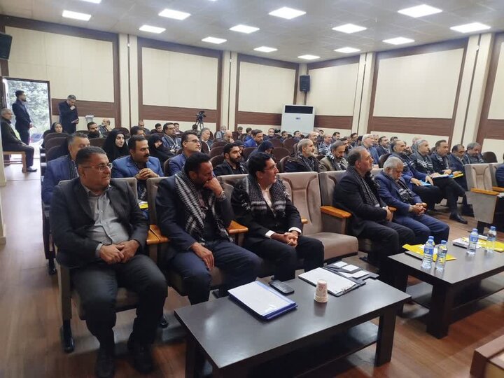 روحیه بسیجی تهدیدها را تبدیل به فرصت میکند