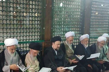 Uzmanlar Meclisi üyeleri İmam Humeyni (r.a) türbesini ziyaret etti