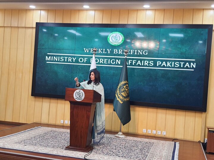 Pakistan committed to fight terrorists at borders with Iran Pakistan committed to fight terrorists at borders with Iran