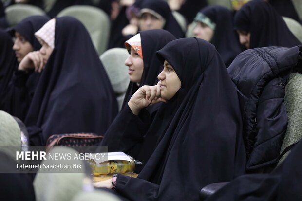 گردهمایی حافظان قرآن کریم در مشهد