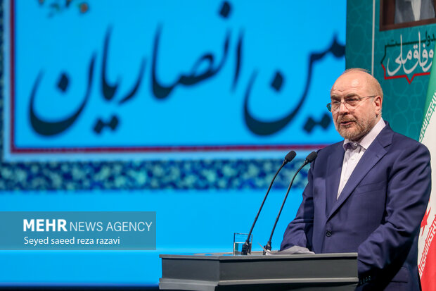 تاریخ ایران همواره شاهد عالمانی بوده که لحظهای راحتطلبی نکردند تاریخ ایران همواره شاهد عالمانی بوده که لحظهای راحتطلبی نکردند