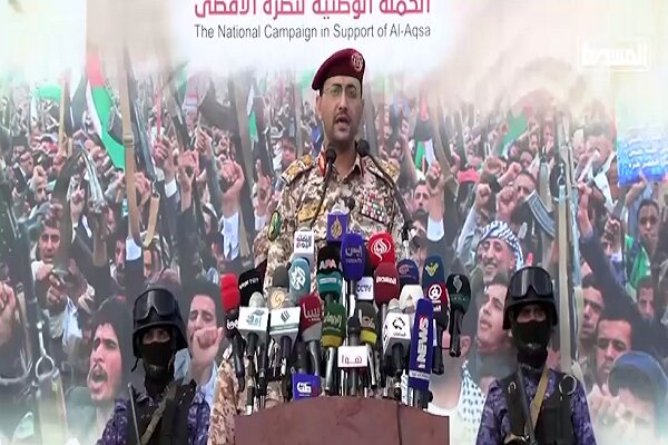 العميد سريع: القوات اليمنية تنفذ عملية نوعية بصاروخ باليستي فرط صوتي استهدفت قاعدة نيفاتيم في النقب العميد سريع: القوات اليمنية تنفذ عملية نوعية بصاروخ باليستي فرط صوتي استهدفت قاعدة نيفاتيم في النقب
