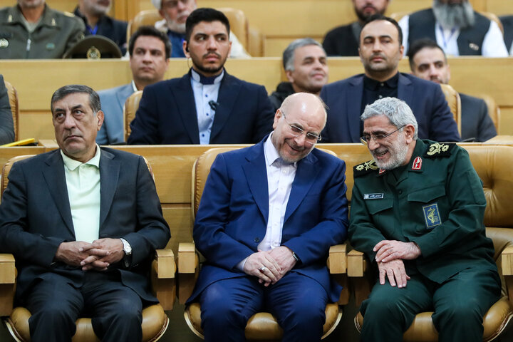 سردار اسماعیل قاآنی و محمدباقر قالیباف و محمدجعفر قائم پناه در اجلاس بین المللی بزرگداشت شهید مقاومت