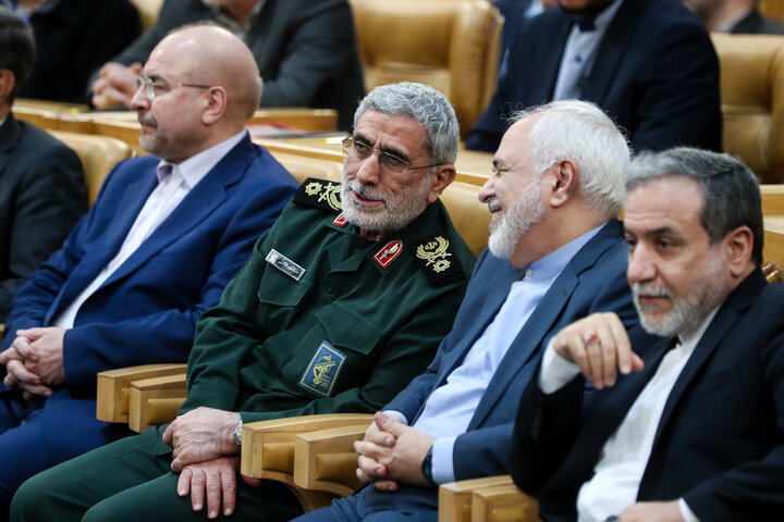 سردار اسماعیل قاآنی و محمدجواد ظریف در اجلاس بین المللی بزرگداشت شهید مقاومت