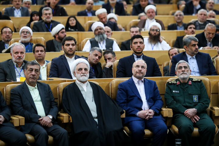 سردار اسماعیل قاآنی و محمدباقر قالیباف و حجت الاسلام غلامحسین محسنی اژه ای و محمدجعفر قائم پناه در اجلاس بین المللی بزرگداشت شهید مقاومت